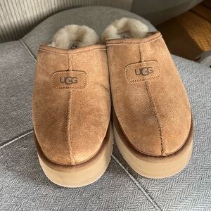 UGG Discoquette Geuine Shearling Slide Slipper